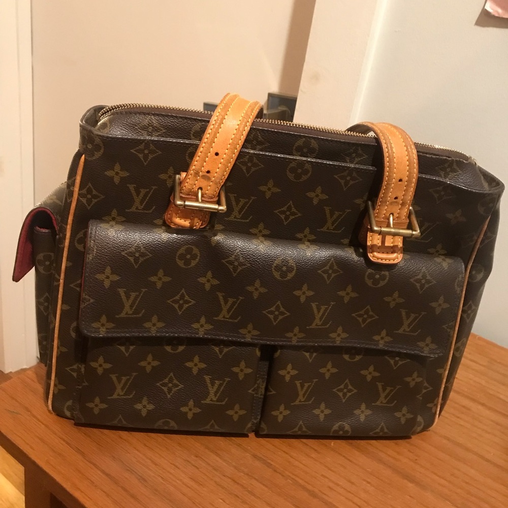 Louis Vuitton Multipli Cite Pocket Shoulder Bag